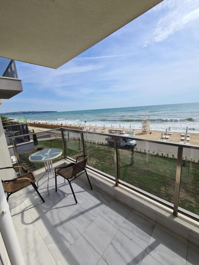 Gold Beach Apart Obzor Exterior photo