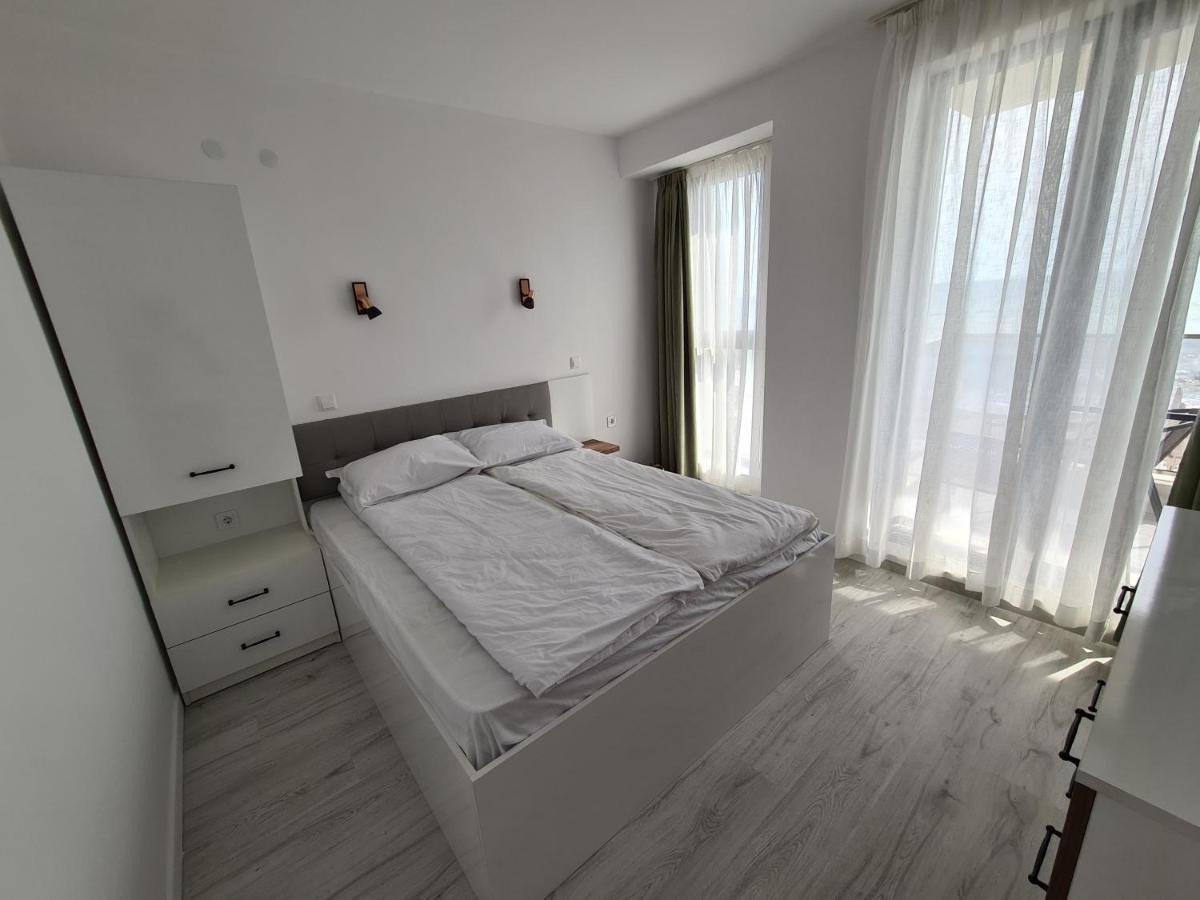 Gold Beach Apart Obzor Exterior photo